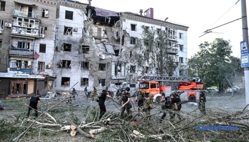 Запоріжжя після удару 19 липня: склад трьох загиблих і цифри руйнувань у житловому кварталі